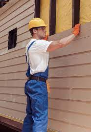 How To Choose The Right Materials for Your Siding Installation in 'Fowlkes, TN